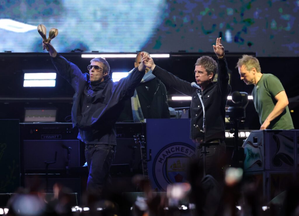 Oasis Sue to Halt Desk Tapes Auction of Unheard Recordings